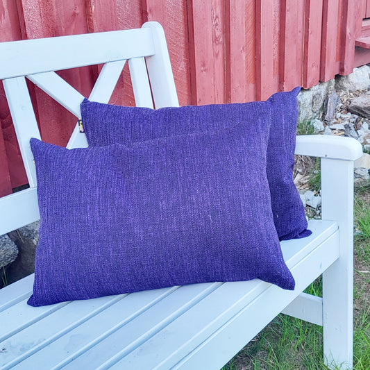 2 stk. mørkelilla dunputer